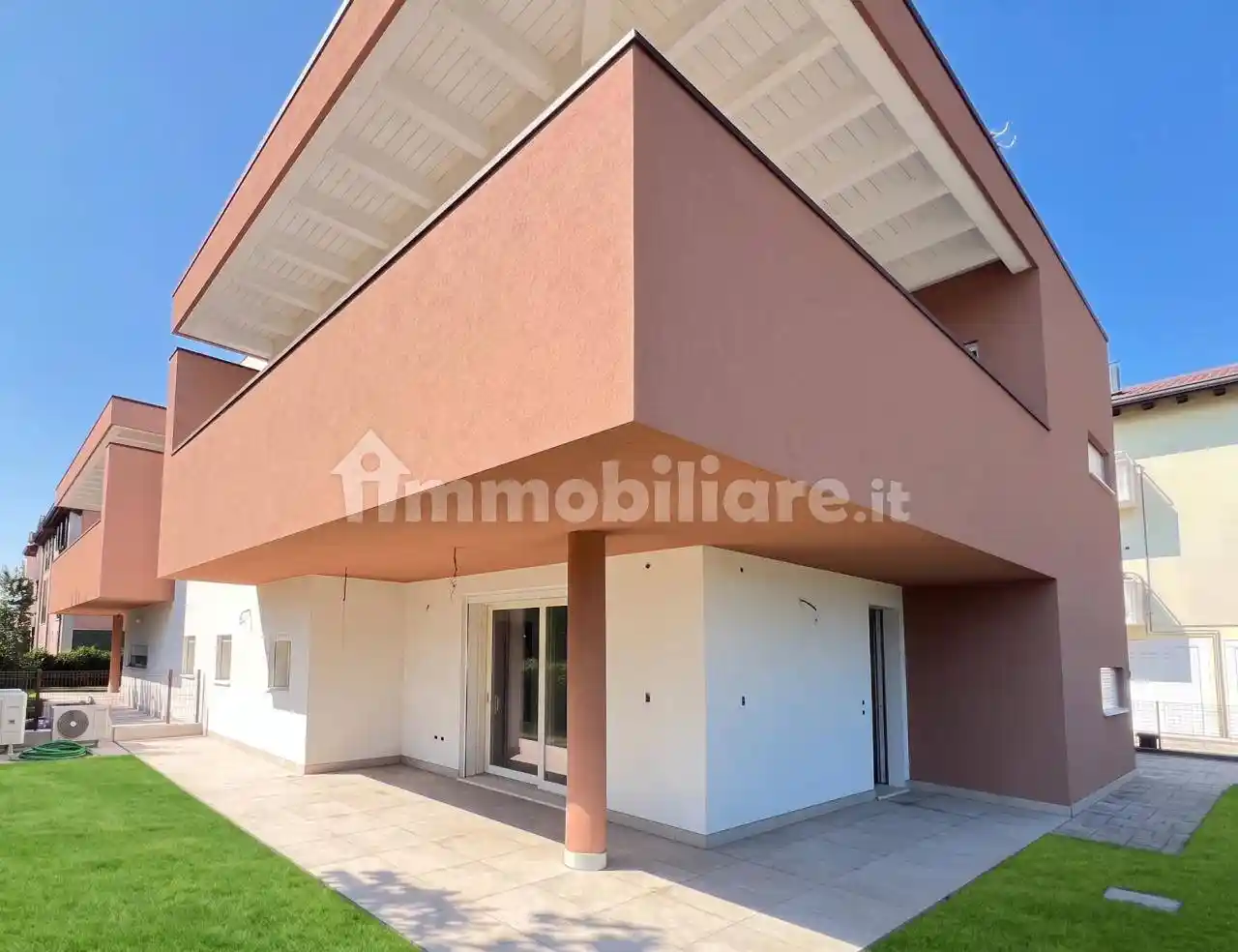 Villa in vendita a Loreggia