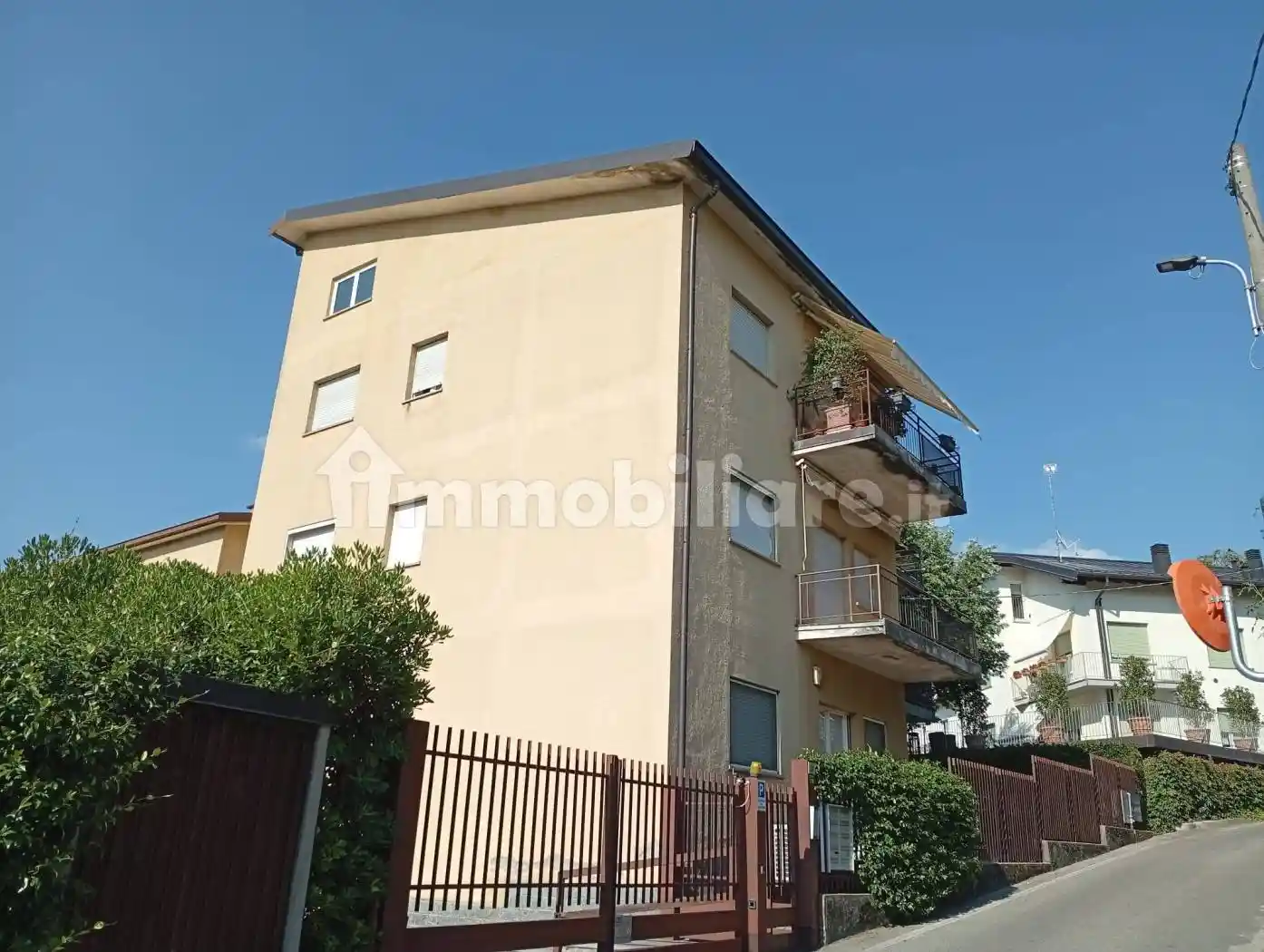 Appartamento in vendita a Alzate Brianza
