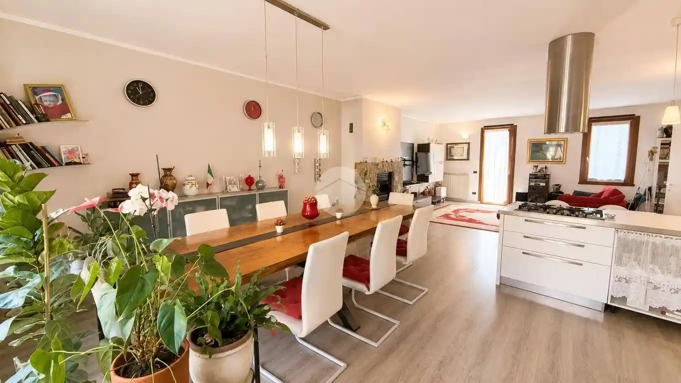 Casa indipendente in vendita a Malegno