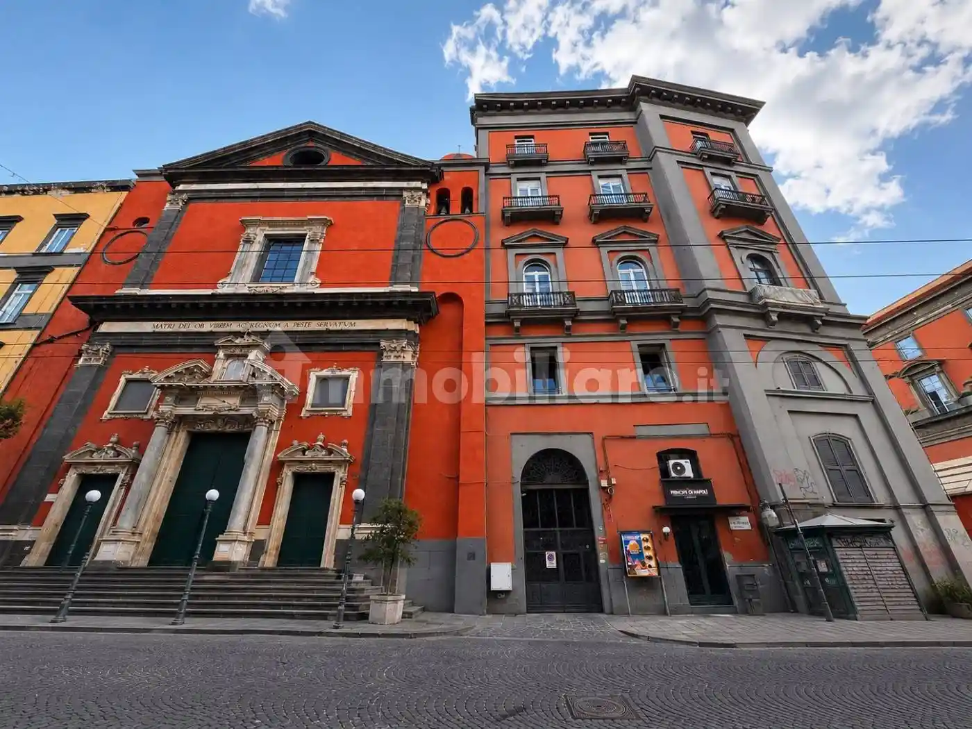 Appartamento in vendita a Napoli