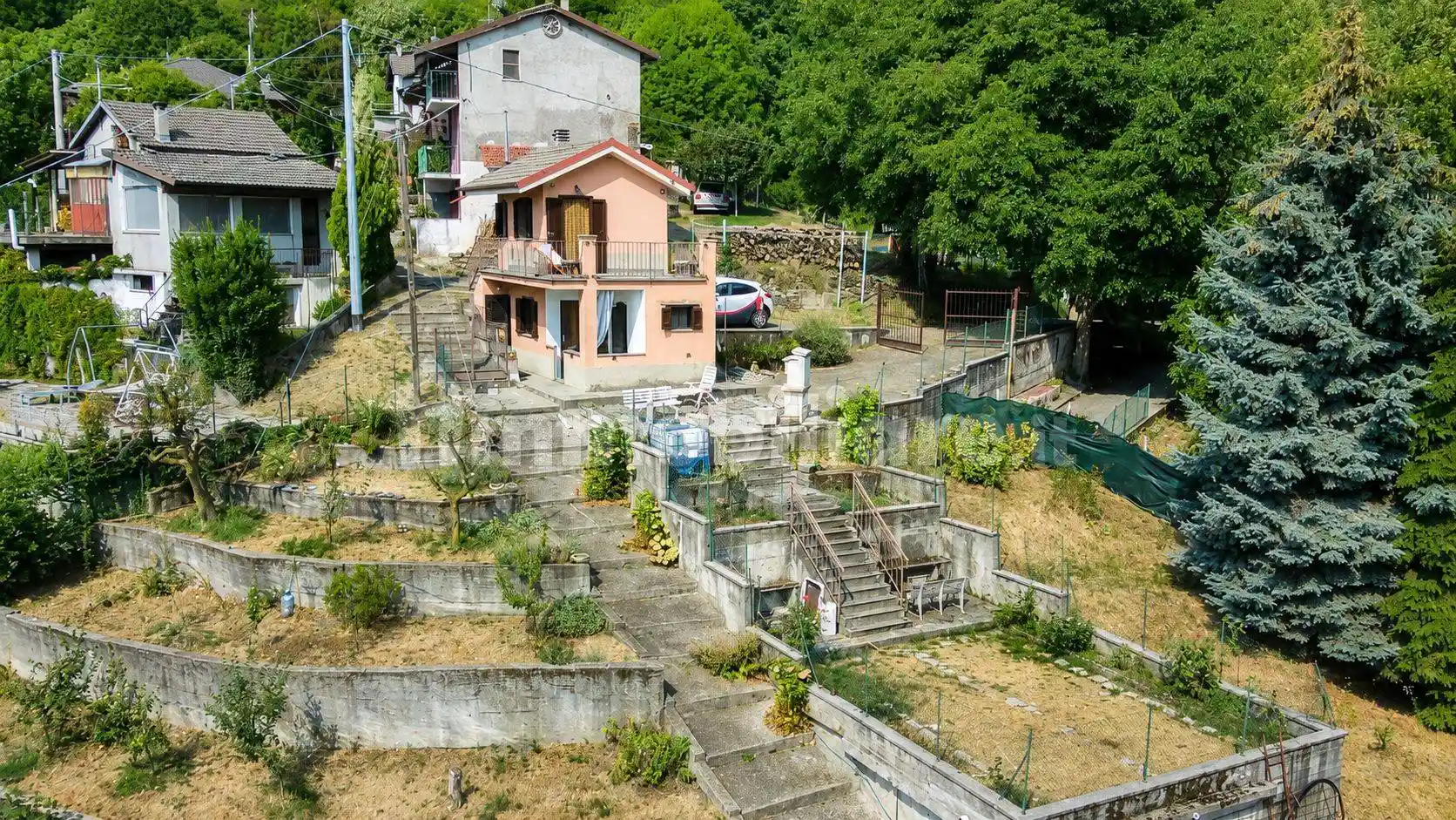 Villa in vendita a San Pietro Val Lemina