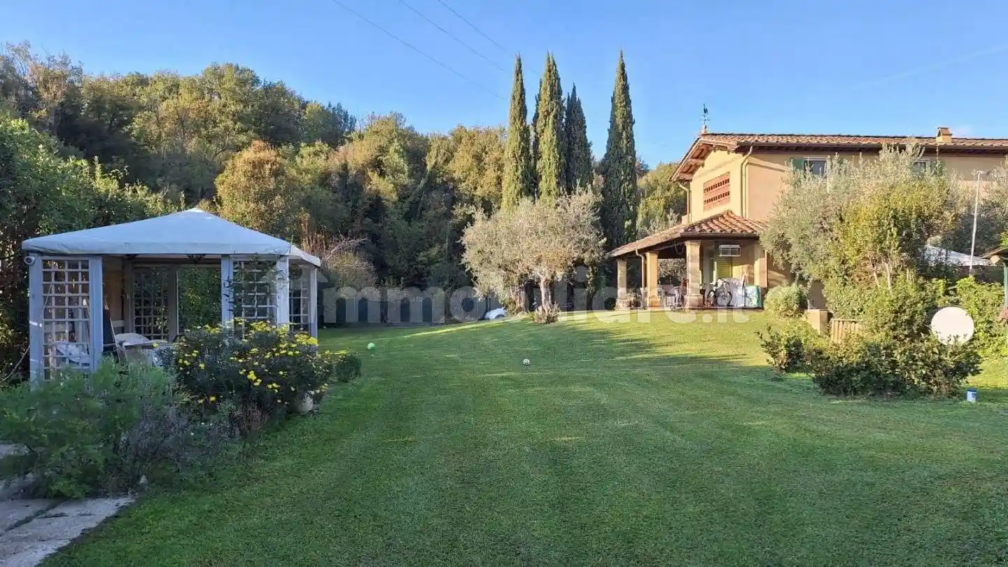 Rustico - Casale in vendita a Camaiore