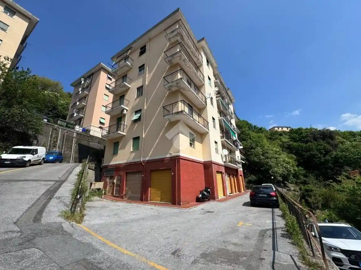 Appartamento in vendita a Genova