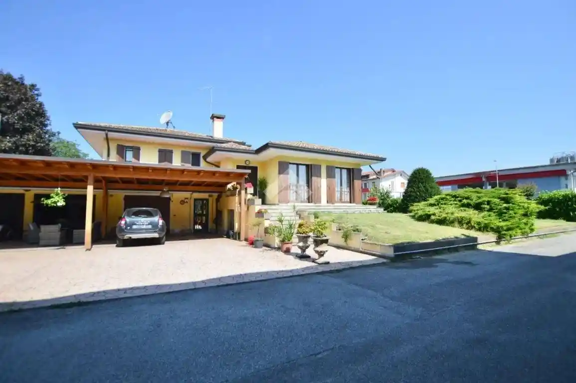 Villa in vendita a Ceggia