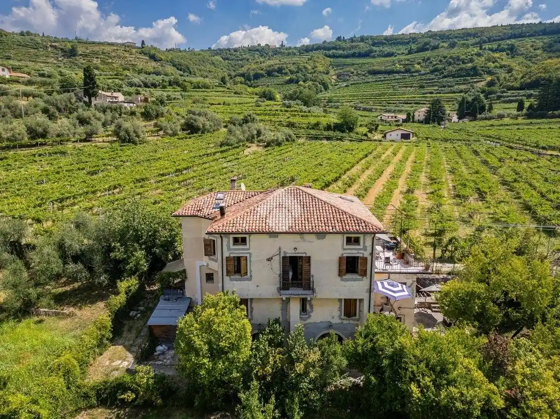 Casa indipendente in vendita a Fumane