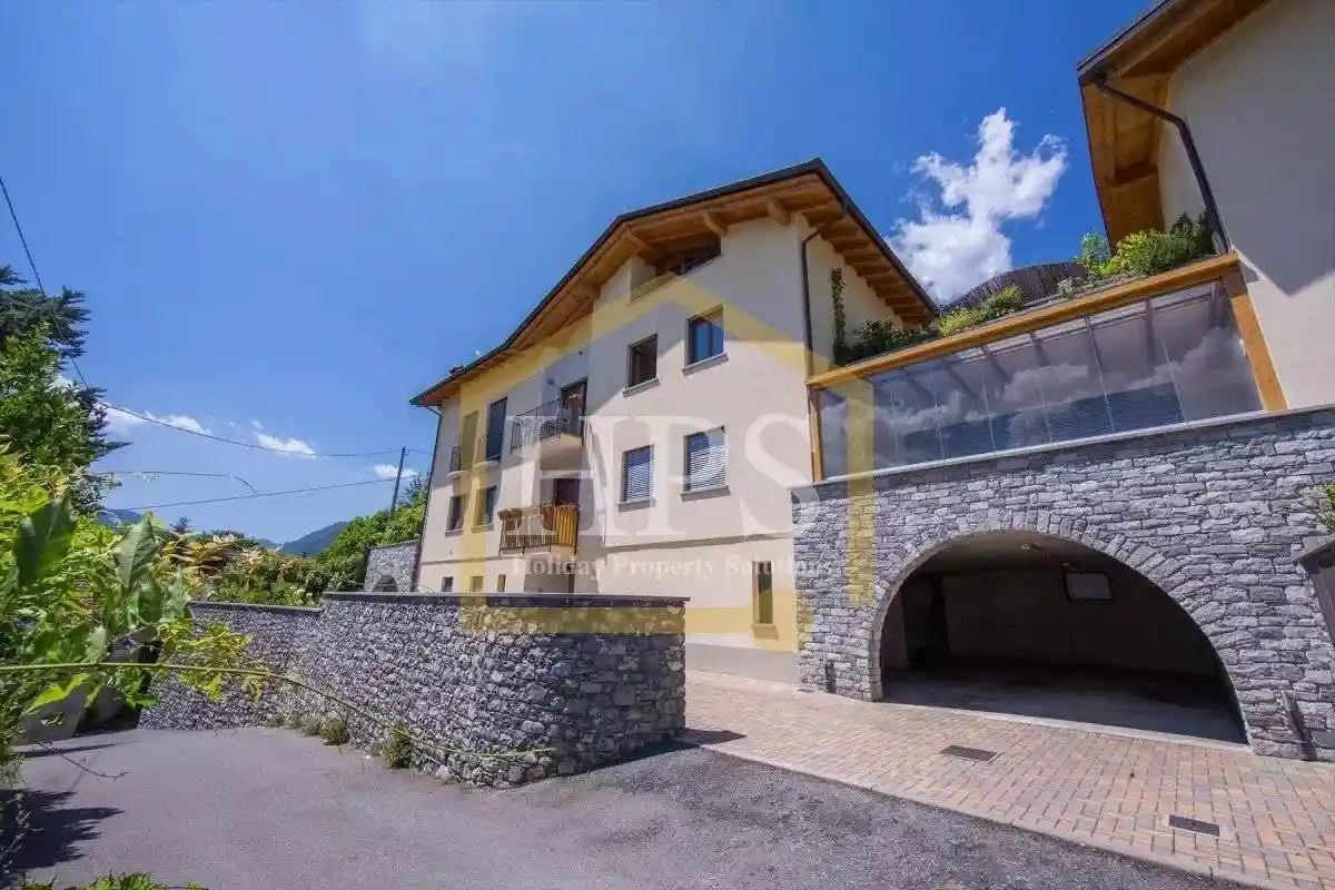 Appartamento in vendita a Tremezzina
