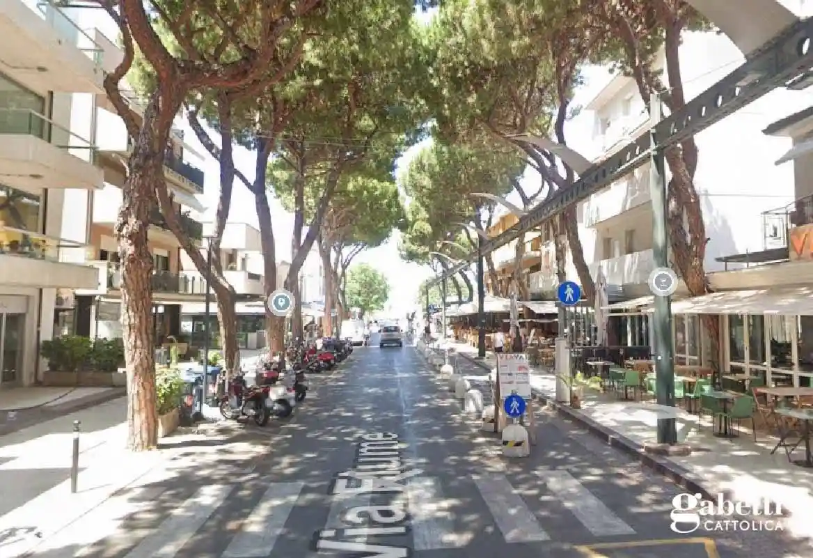 Palazzo - Edificio in vendita a Cattolica