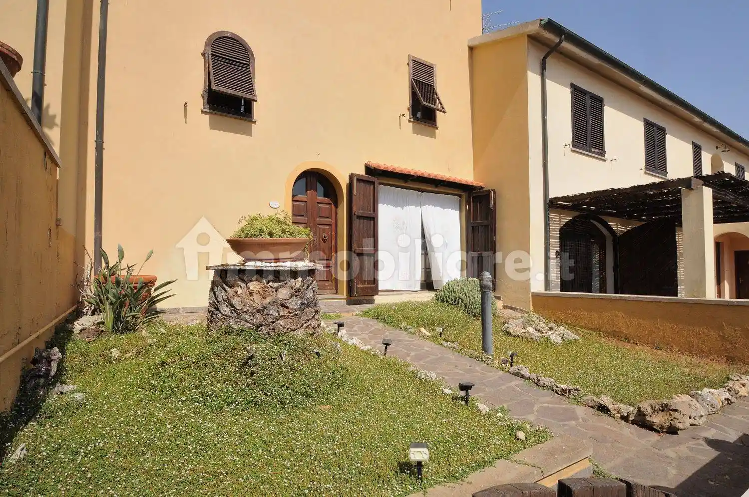 Casa indipendente in vendita a Suvereto