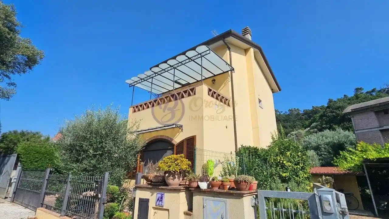 Villa in vendita a Massarosa