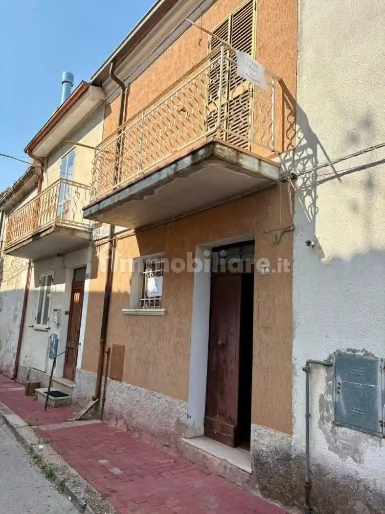 Appartamento in vendita a Furci