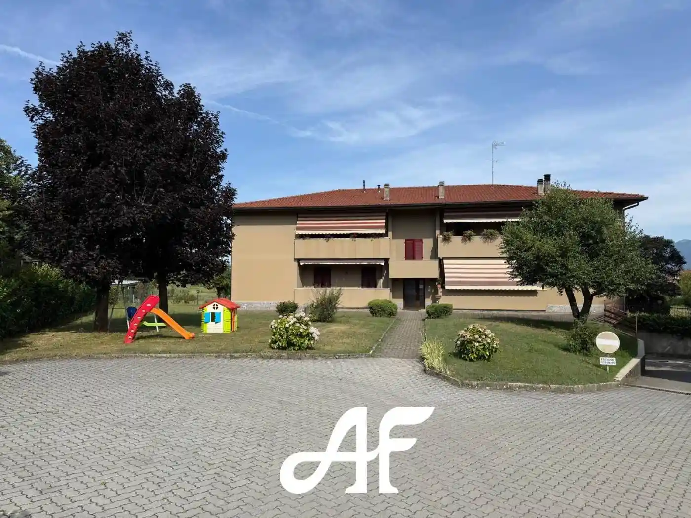 Appartamento in vendita a Cassago Brianza