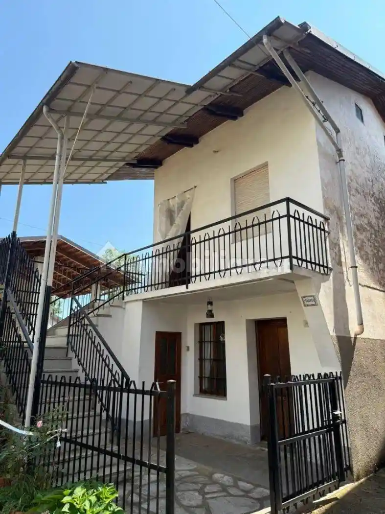 Villa in vendita a Castelnuovo Nigra