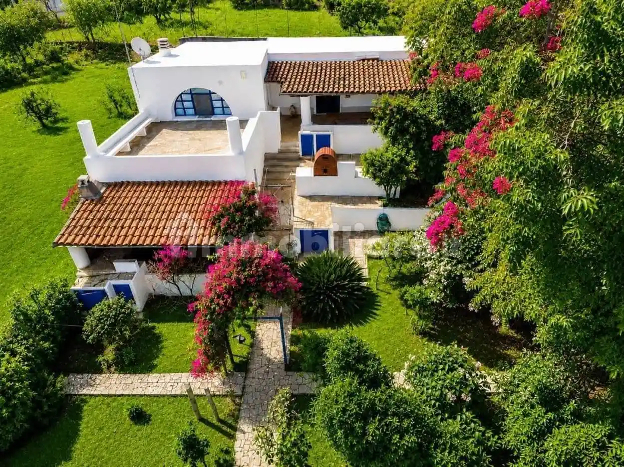 Villa in vendita a Malfa