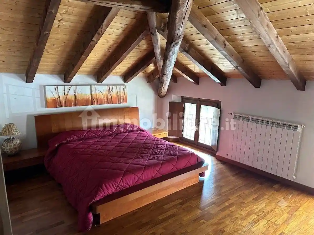 Casa indipendente in vendita a Como