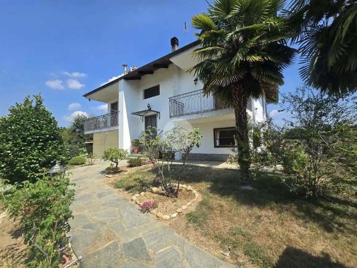 Villa in vendita a Lombardore