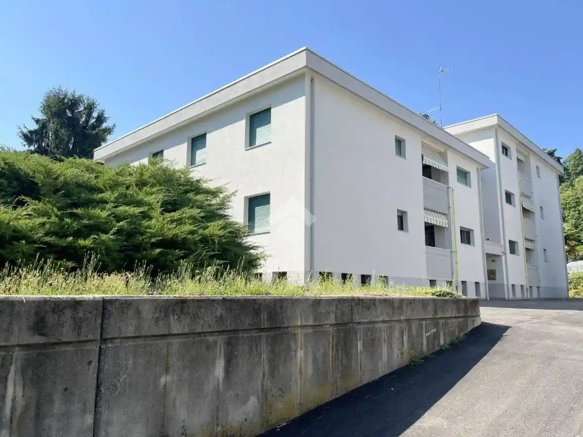 Appartamento in vendita a Valmorea