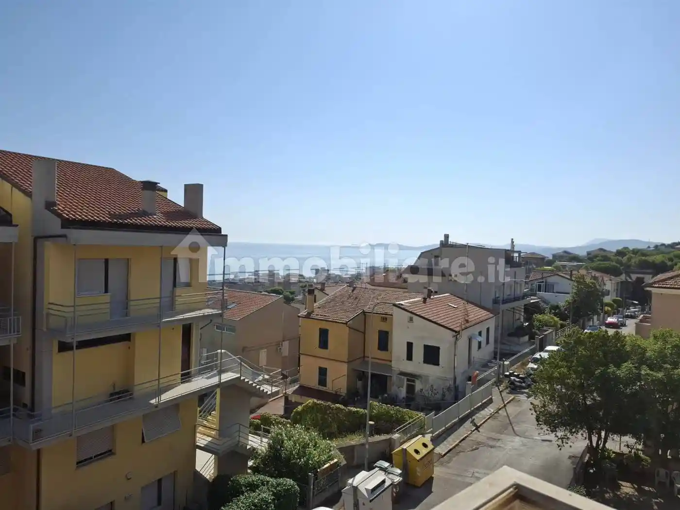Appartamento in vendita a Falconara Marittima