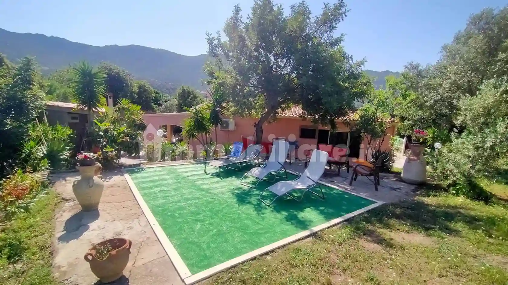 Villa - foto 2