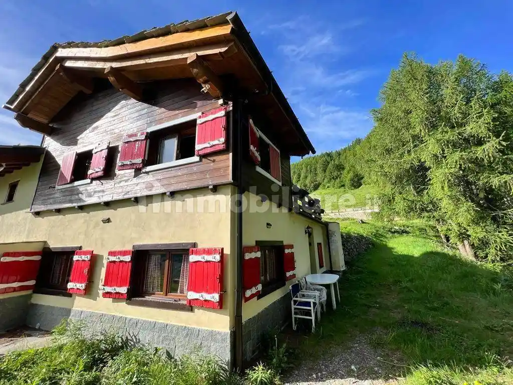 Casa indipendente in affitto a La Thuile