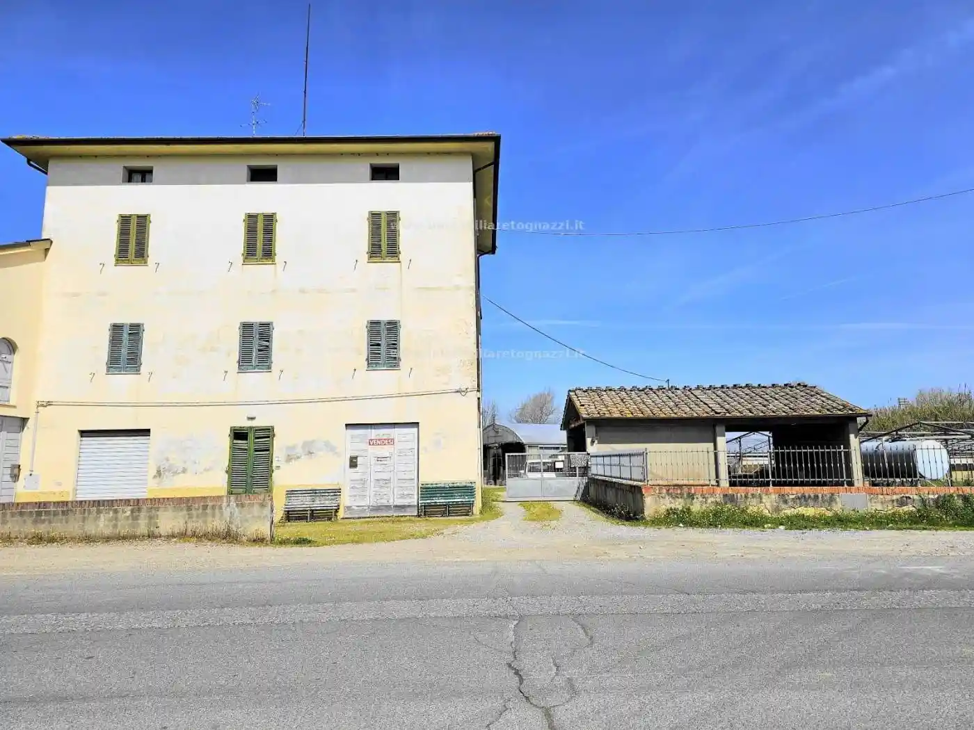 Palazzo - Edificio in vendita a Castelfiorentino