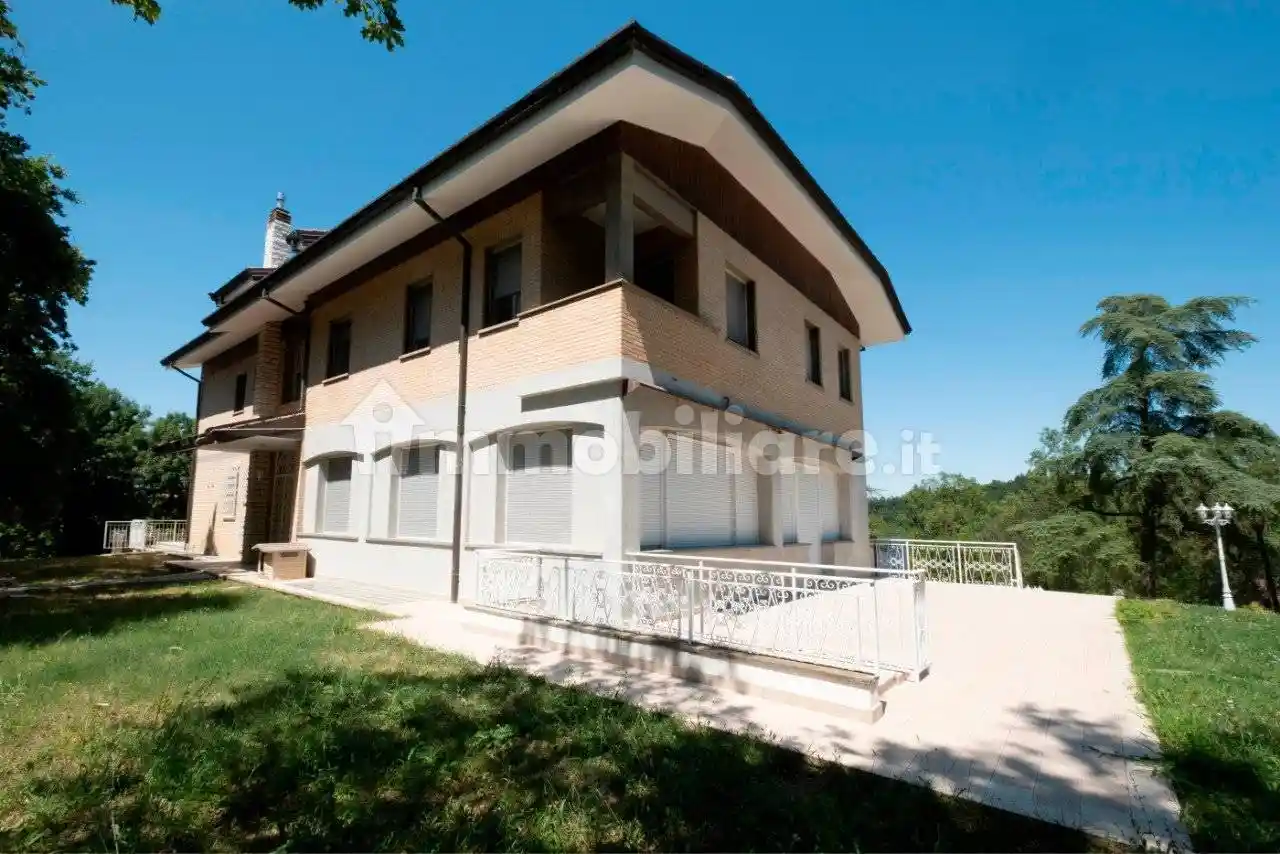 Villa in vendita a Pianoro