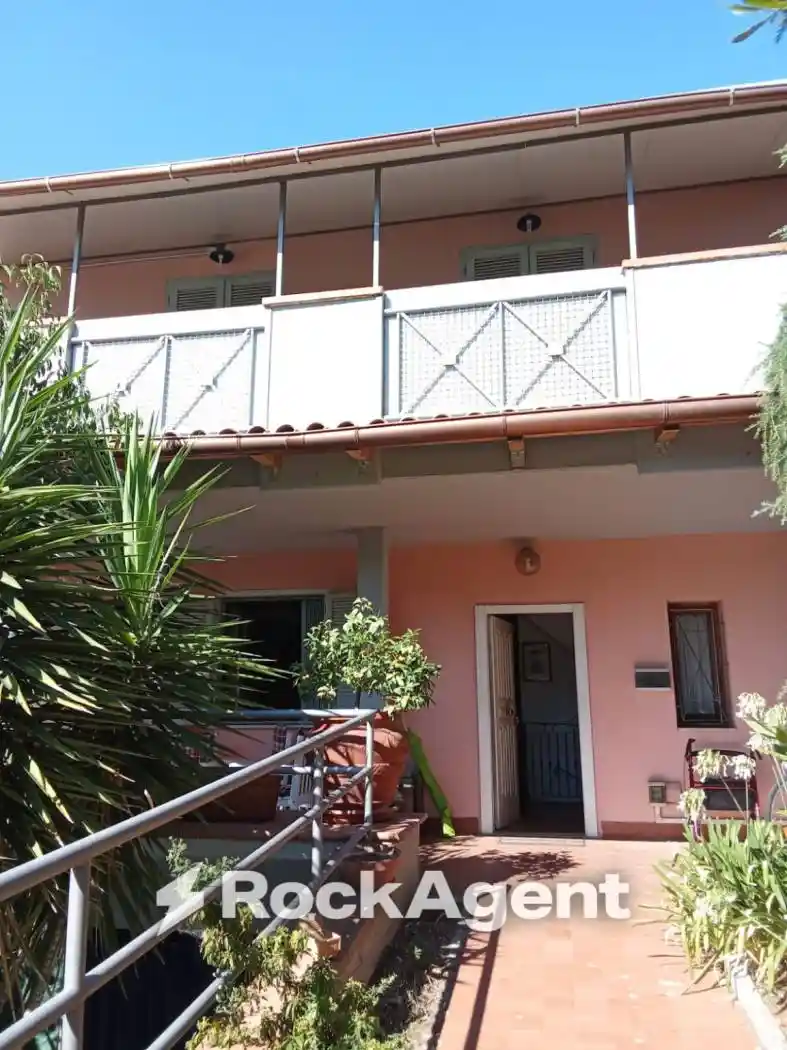 Villa in vendita a Follonica