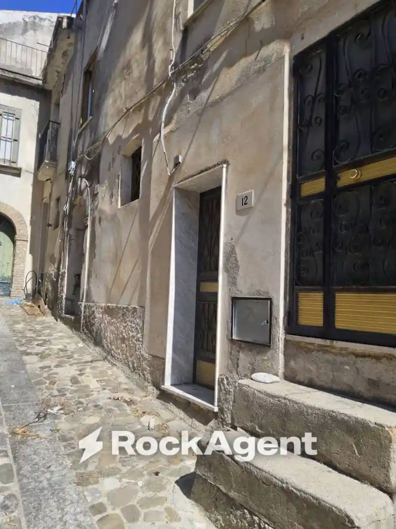Appartamento in vendita a Gioiosa Ionica