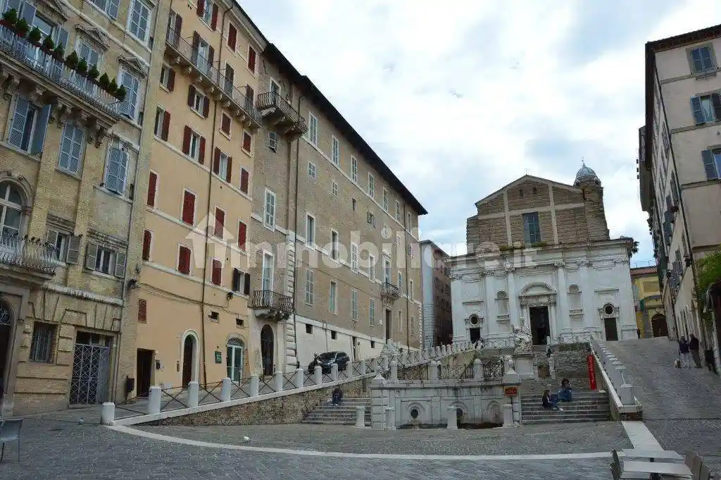 Appartamento in vendita a Ancona
