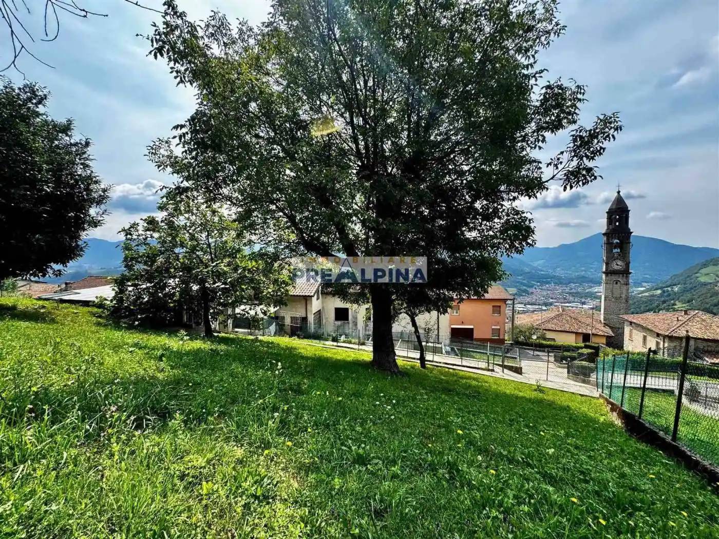 Casa indipendente in vendita a Gazzaniga