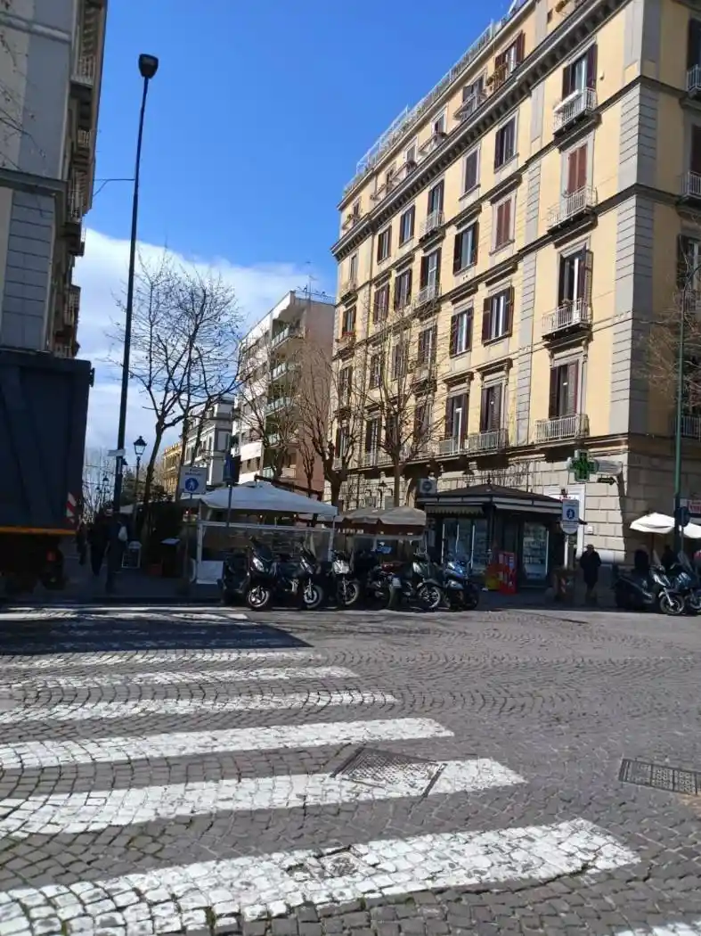 Appartamento in vendita a Napoli