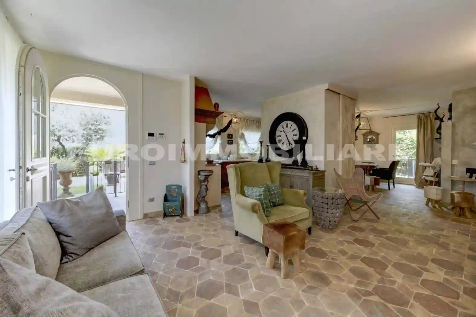 Villa - foto 2