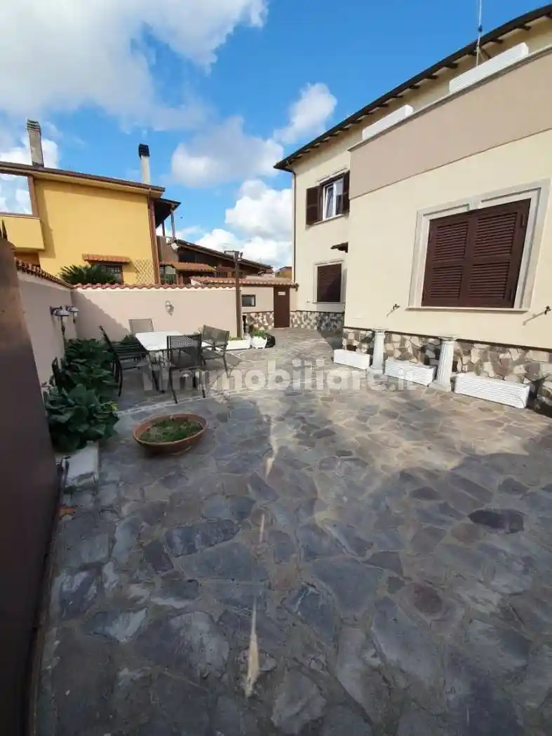 Villa in vendita a Roma