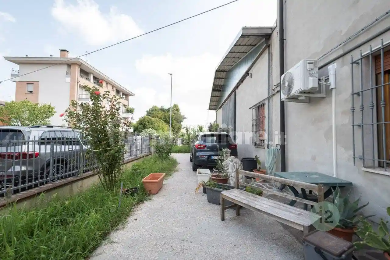 Villetta a schiera in vendita a Novi di Modena