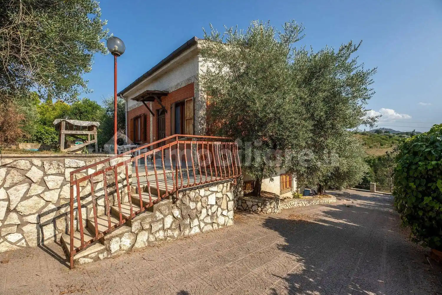 Villa in vendita a Palombara Sabina