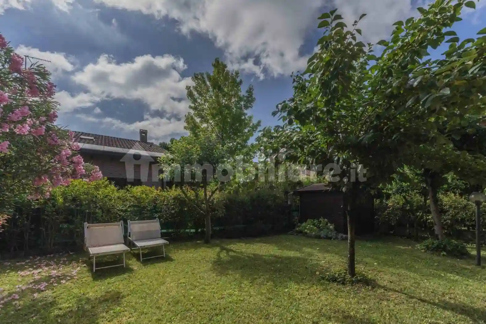 Villa - foto 2