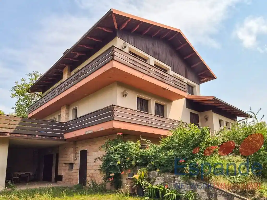 Casa indipendente in vendita a Camugnano
