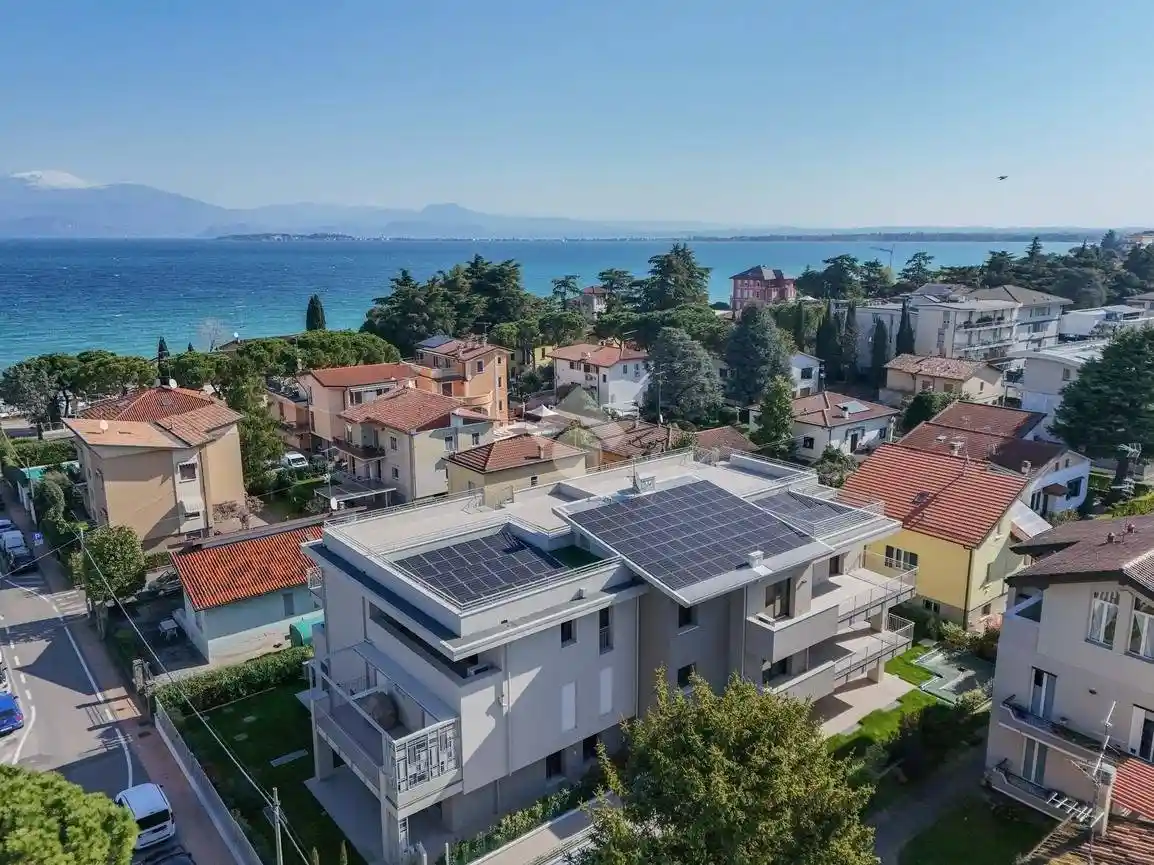 Appartamento in vendita a Desenzano del Garda