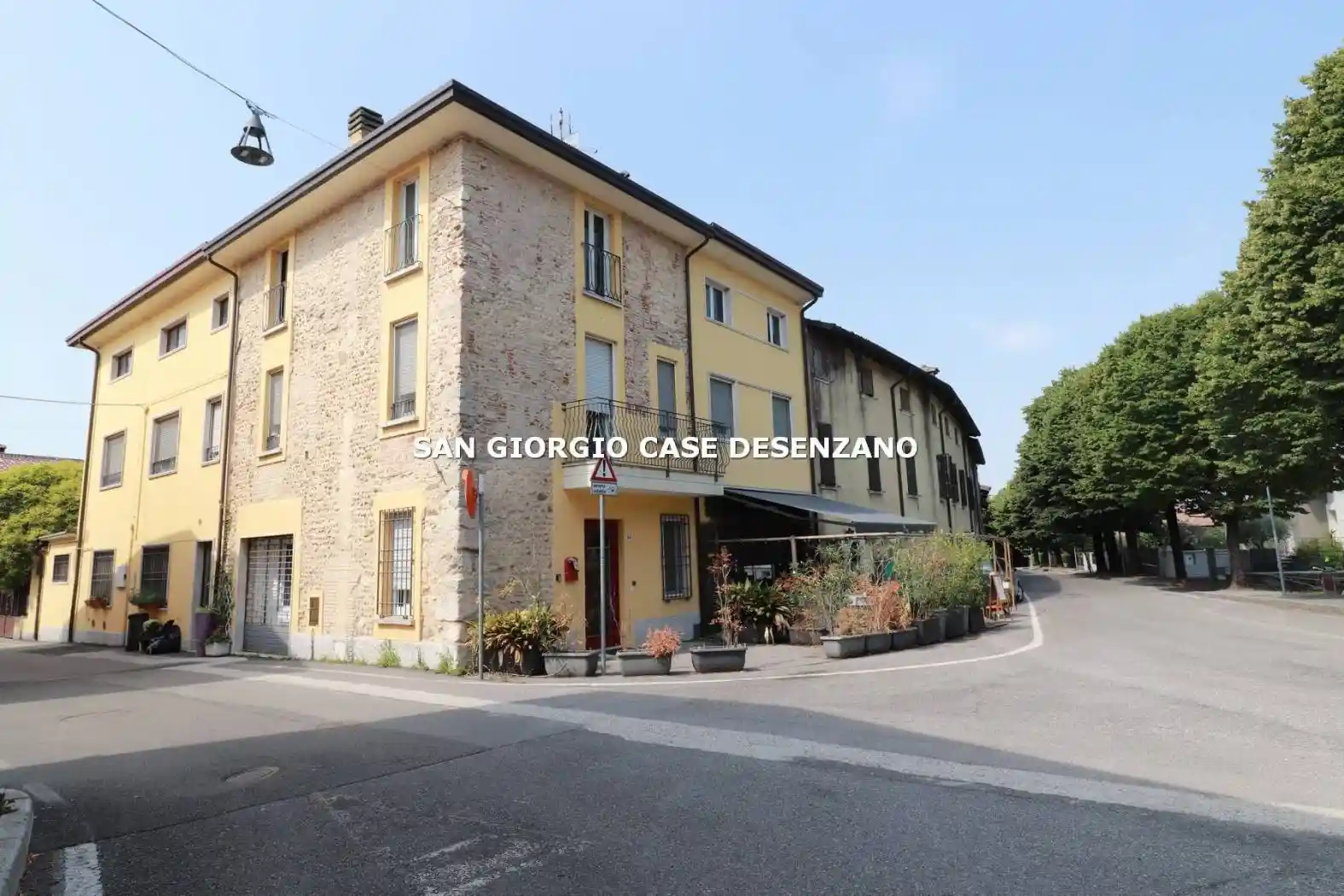 Casa indipendente in vendita a Lonato del Garda