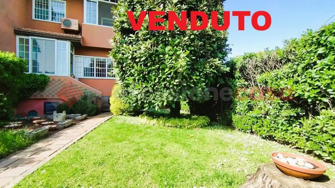 Villetta a schiera in vendita a Locate di Triulzi
