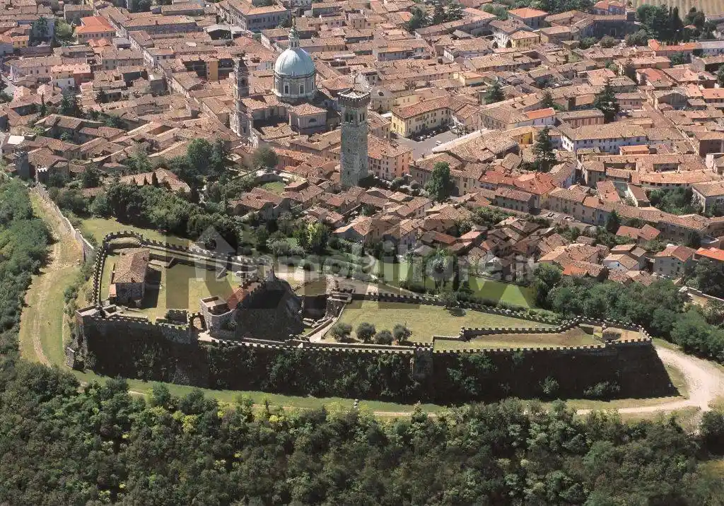 Appartamento in vendita a Lonato del Garda