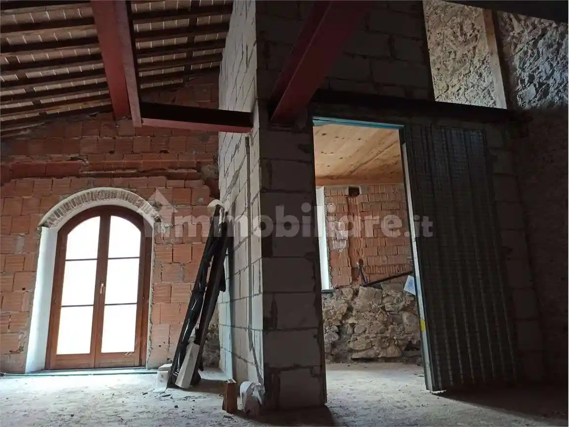 Casa indipendente in vendita a Lucca