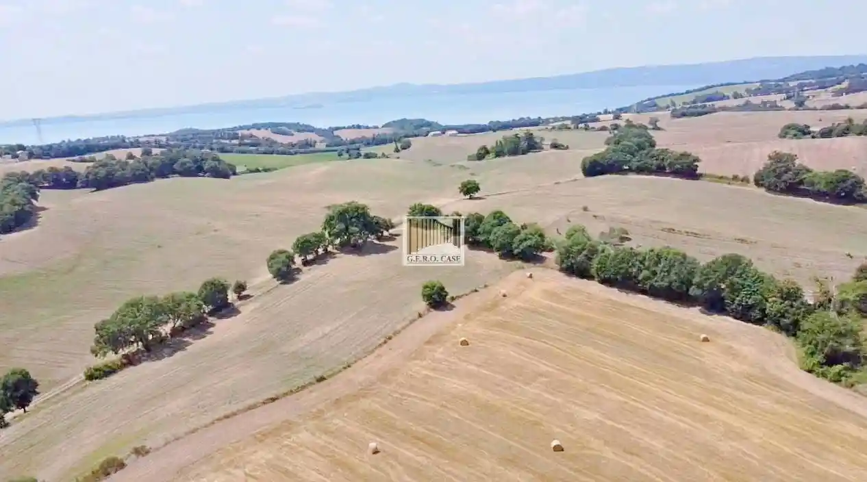 Rustico - Casale in vendita a Bolsena
