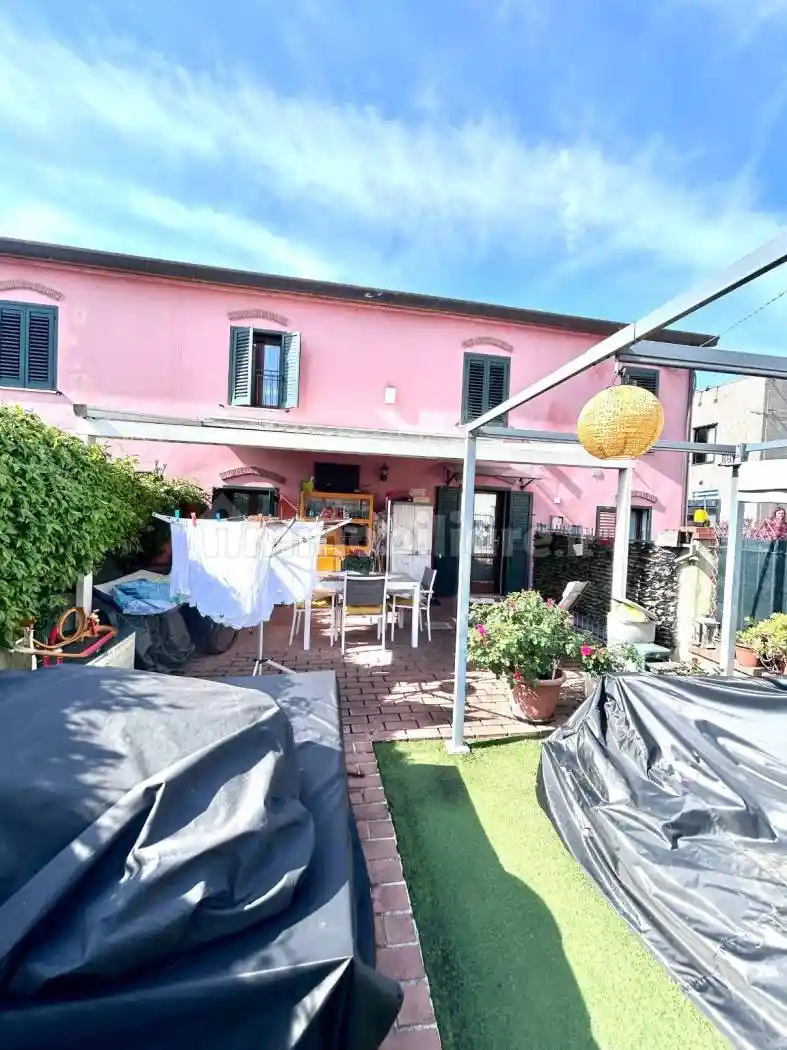 Villetta a schiera in vendita a Sarzana