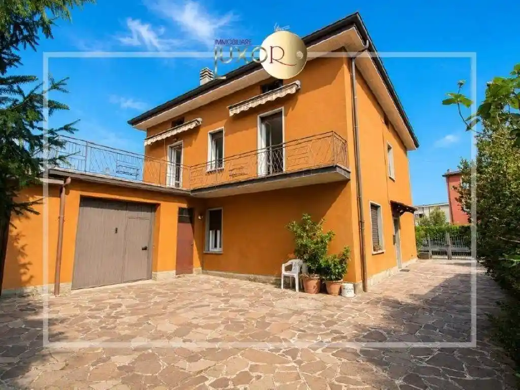 Appartamento in vendita a Cassago Brianza