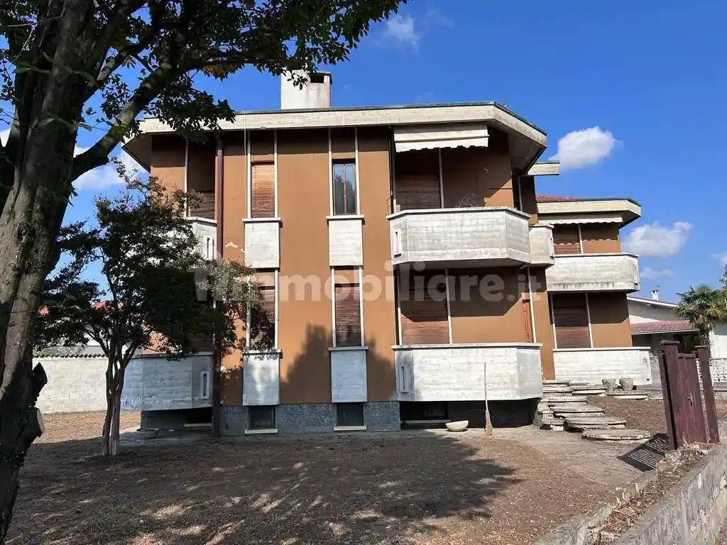 Villa in vendita a Garlasco