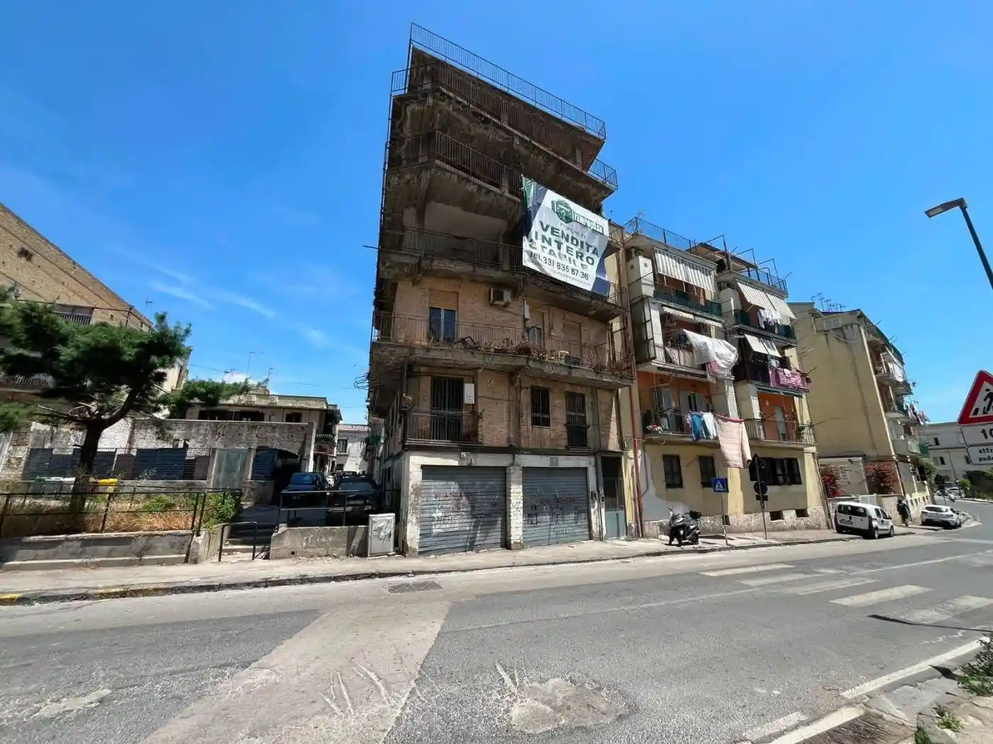 Palazzo - Edificio in vendita a Napoli