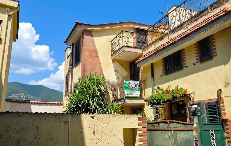 Appartamento in vendita a Roccapiemonte