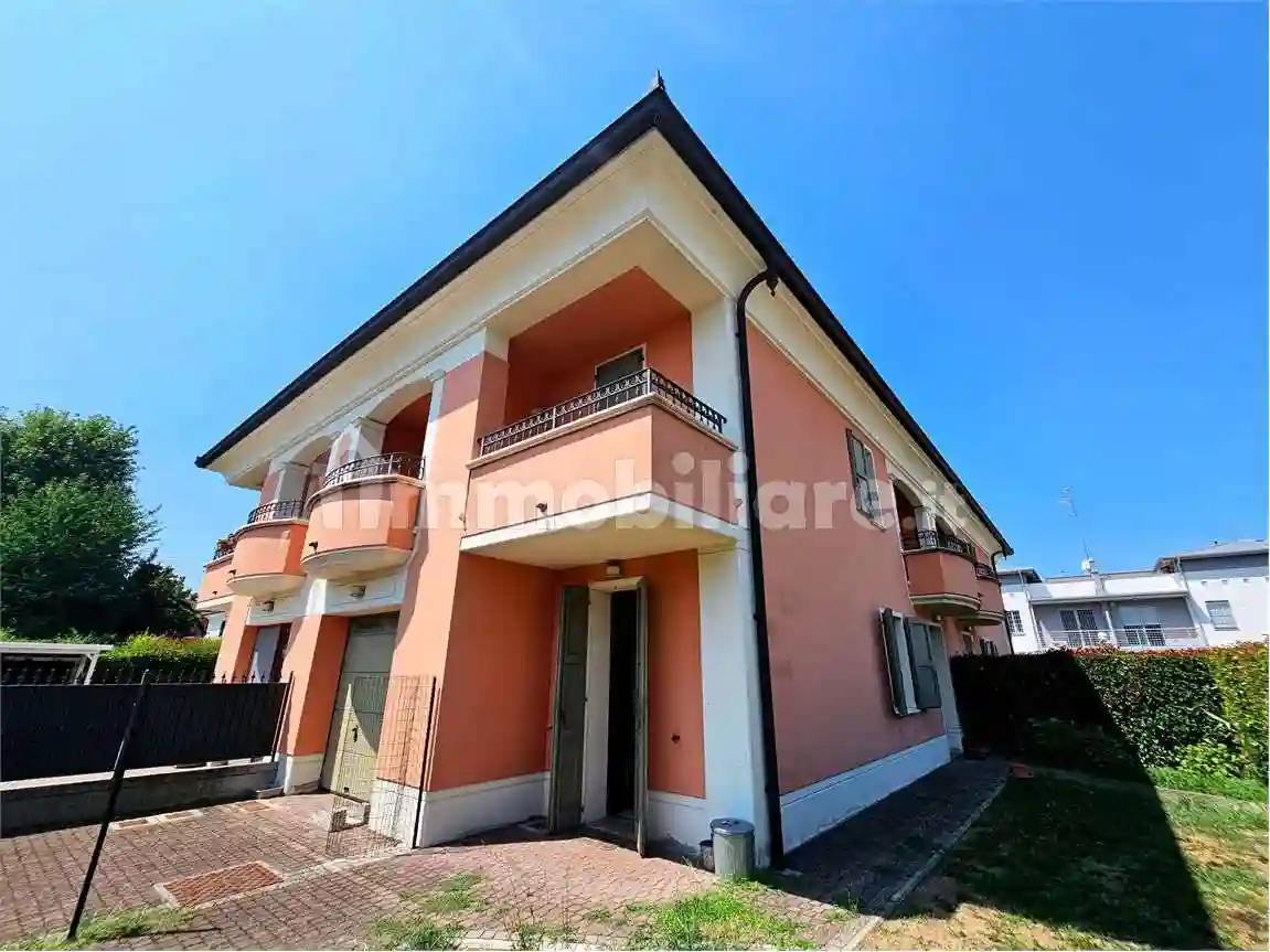 Villetta a schiera - foto 2