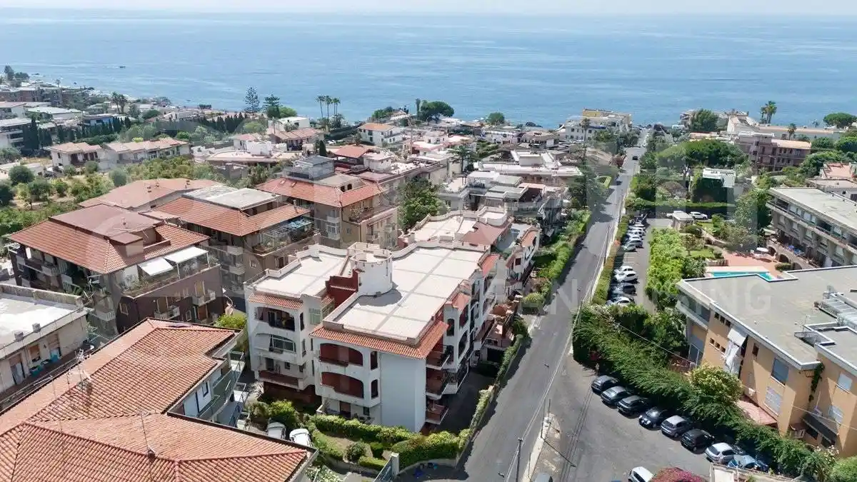 Appartamento in vendita a Aci Castello