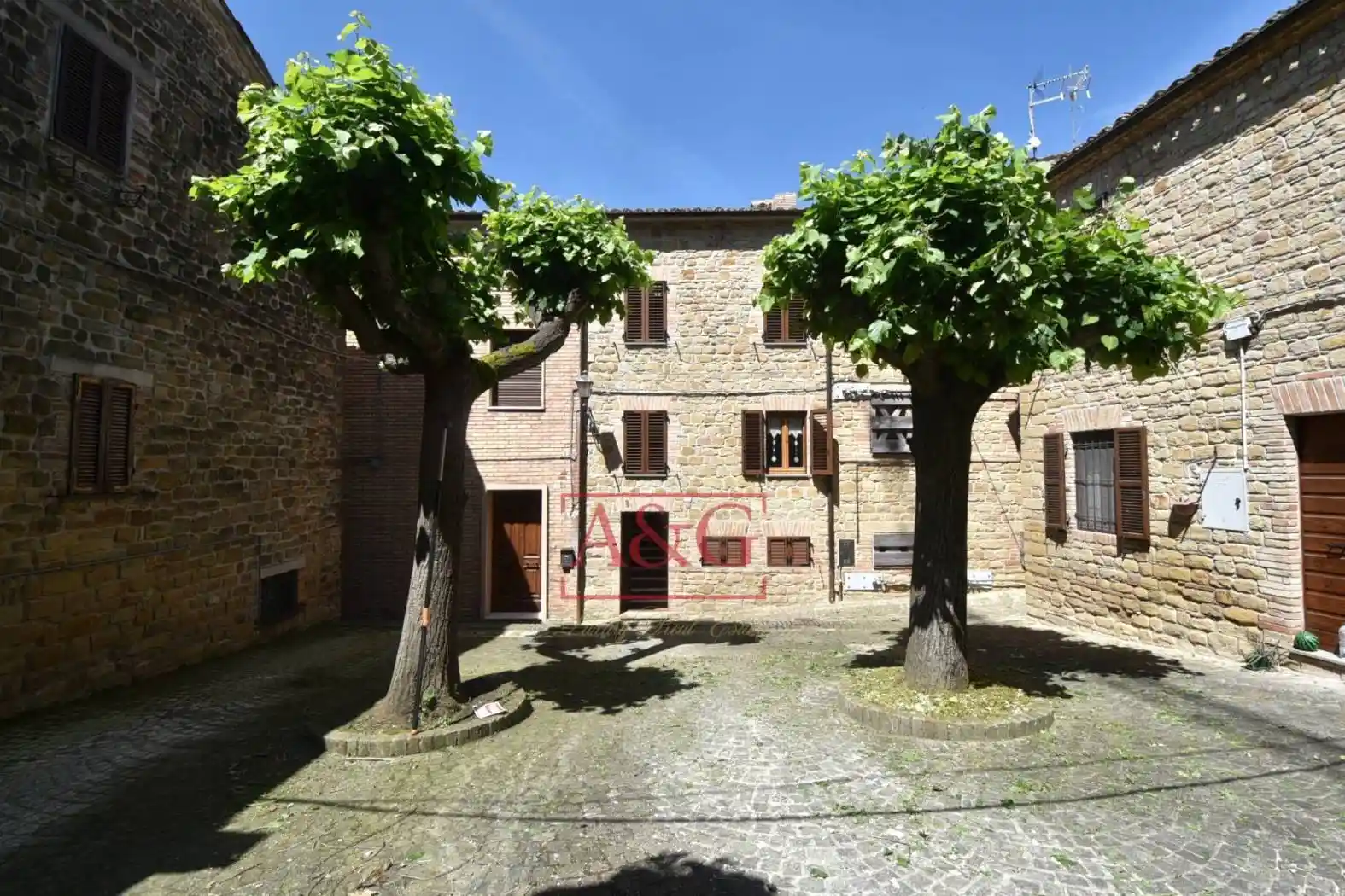 Casa indipendente in vendita a Gualdo